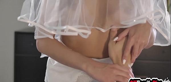  Teen stepsister Vanna Bardot  lets bro to fuck her all night as his bride